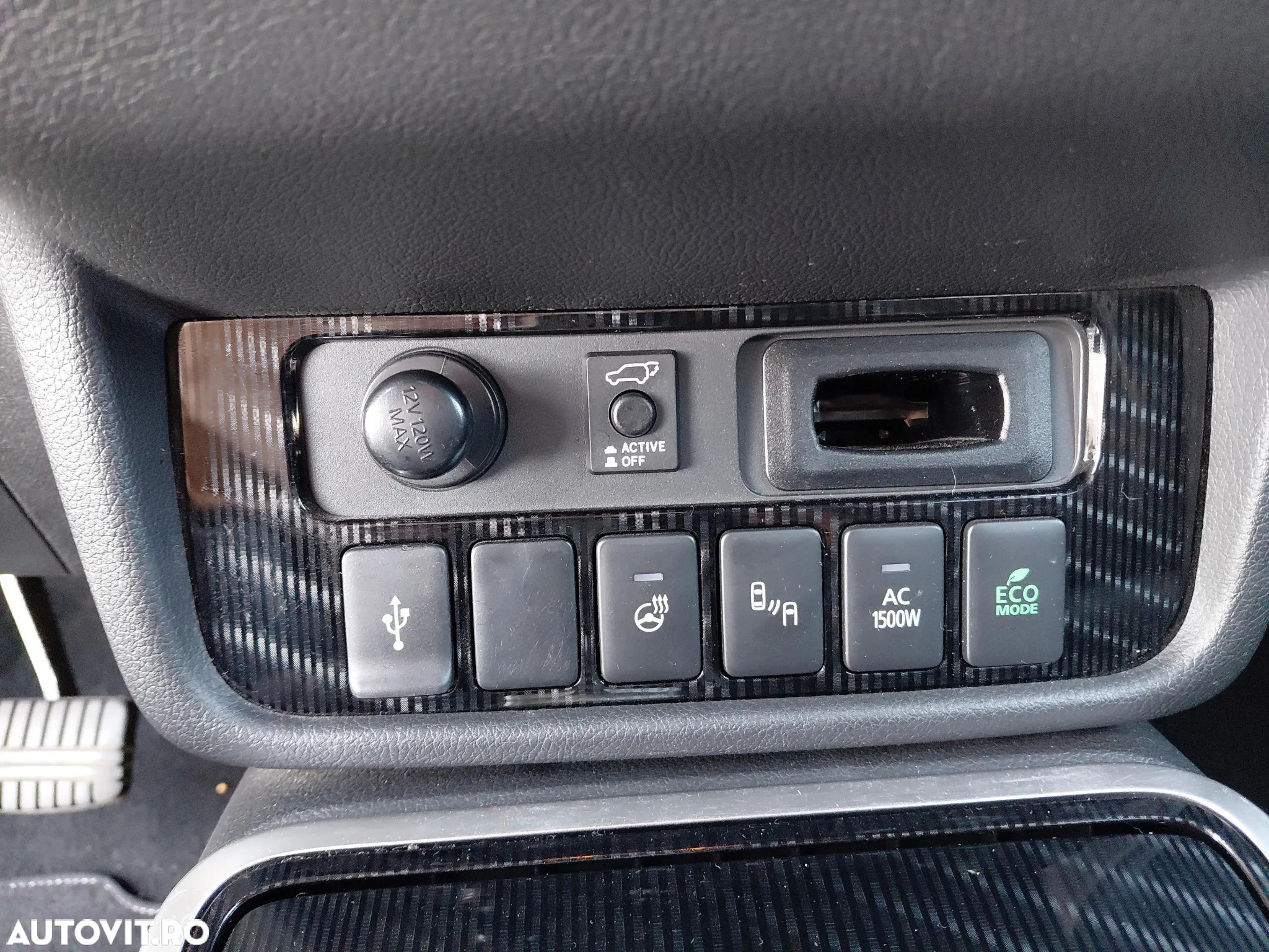 Mitsubishi Outlander 2.4 4WD Plug-In Hybrid Spirit - 25