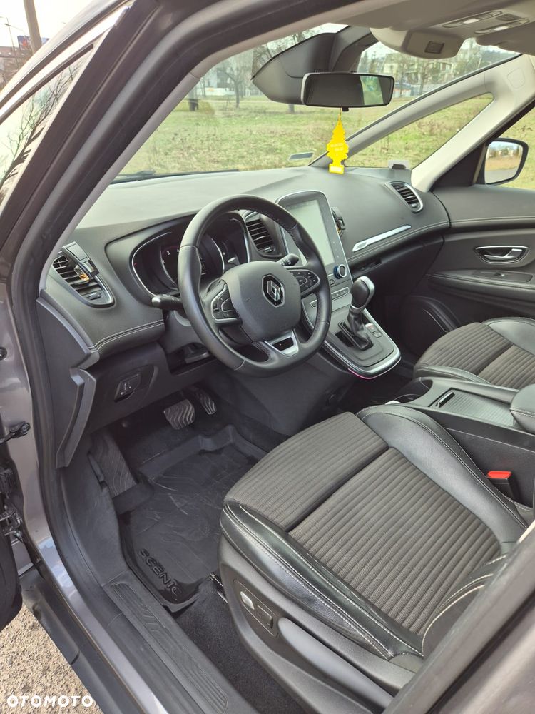 Renault Grand Scenic - 14