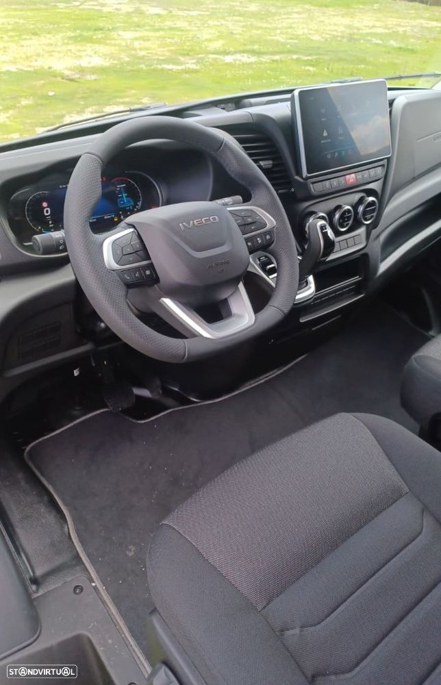 Iveco Daily 3.0 35C21HV A8 4100 18m3 - 13