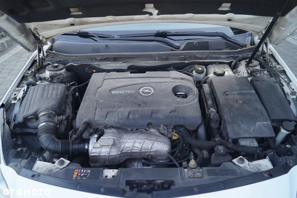 Opel Insignia - 15