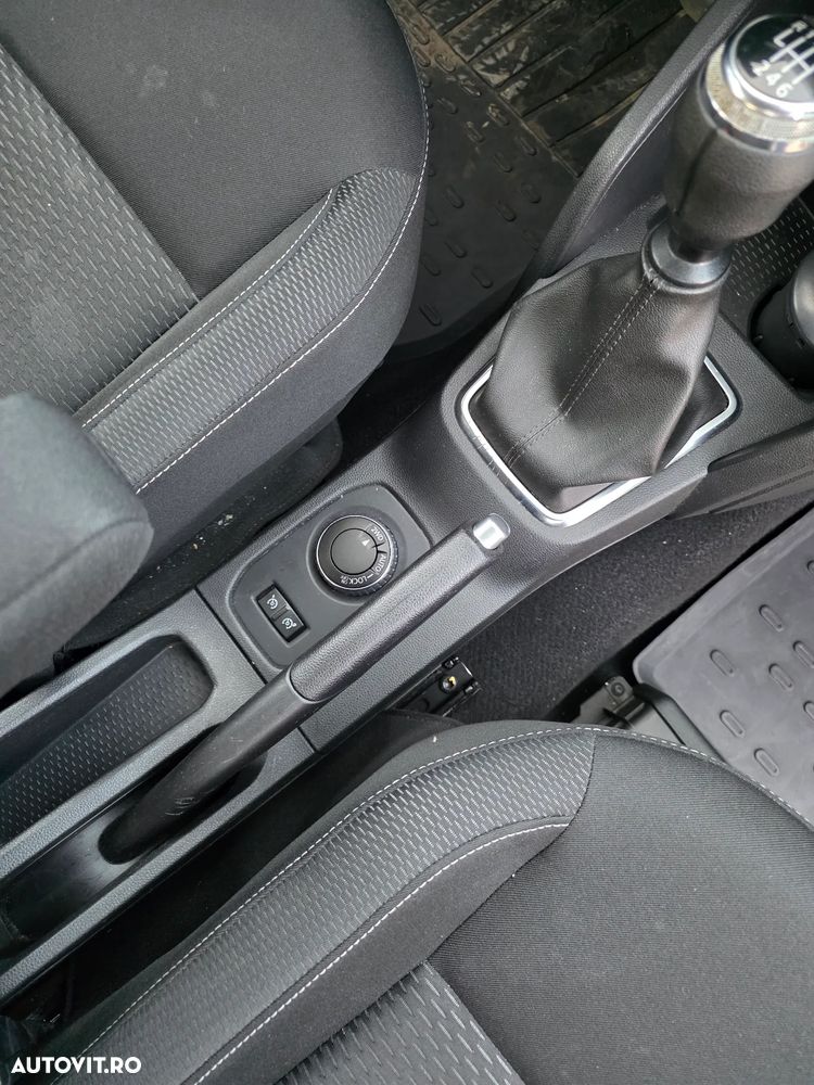 Dacia Duster 1.5 dCi 4x4 Laureate - 13