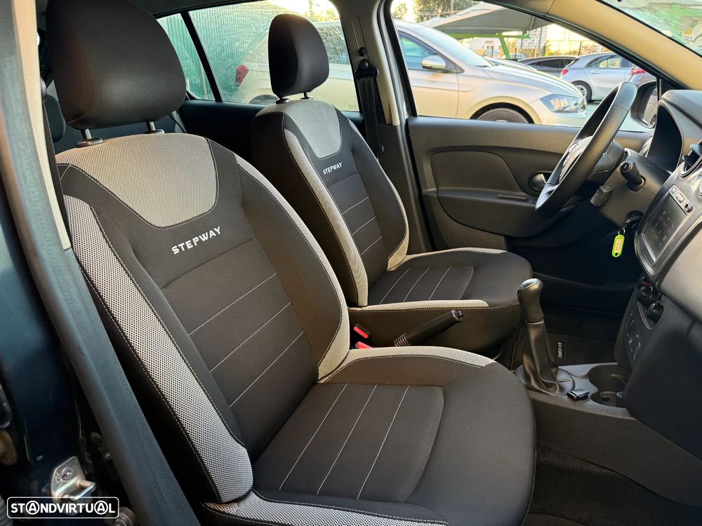 Dacia Sandero Stepway SCe 75 Essential - 19