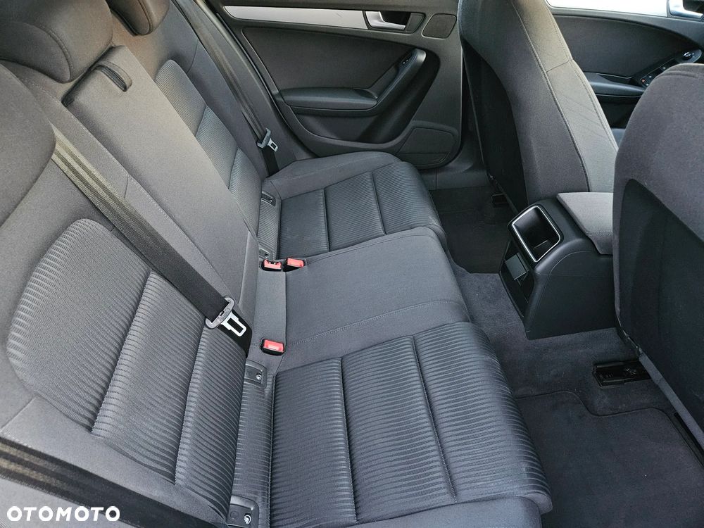 Audi A4 Avant 2.0 TDI DPF Ambition - 7