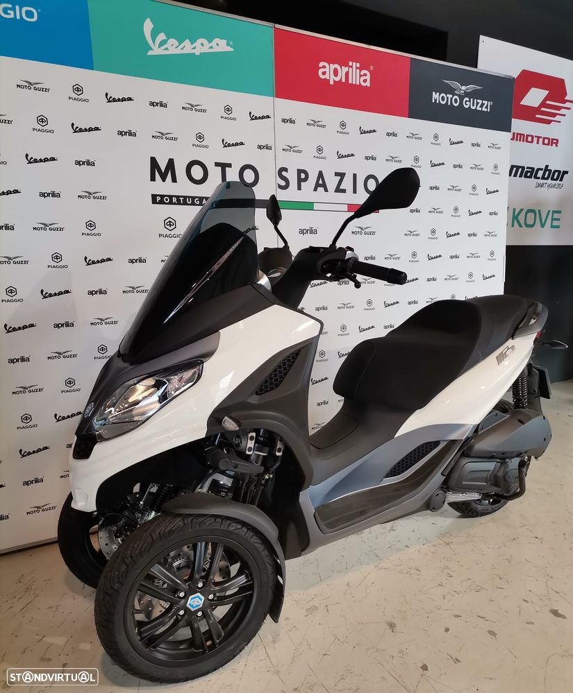 Piaggio MP3 - 1