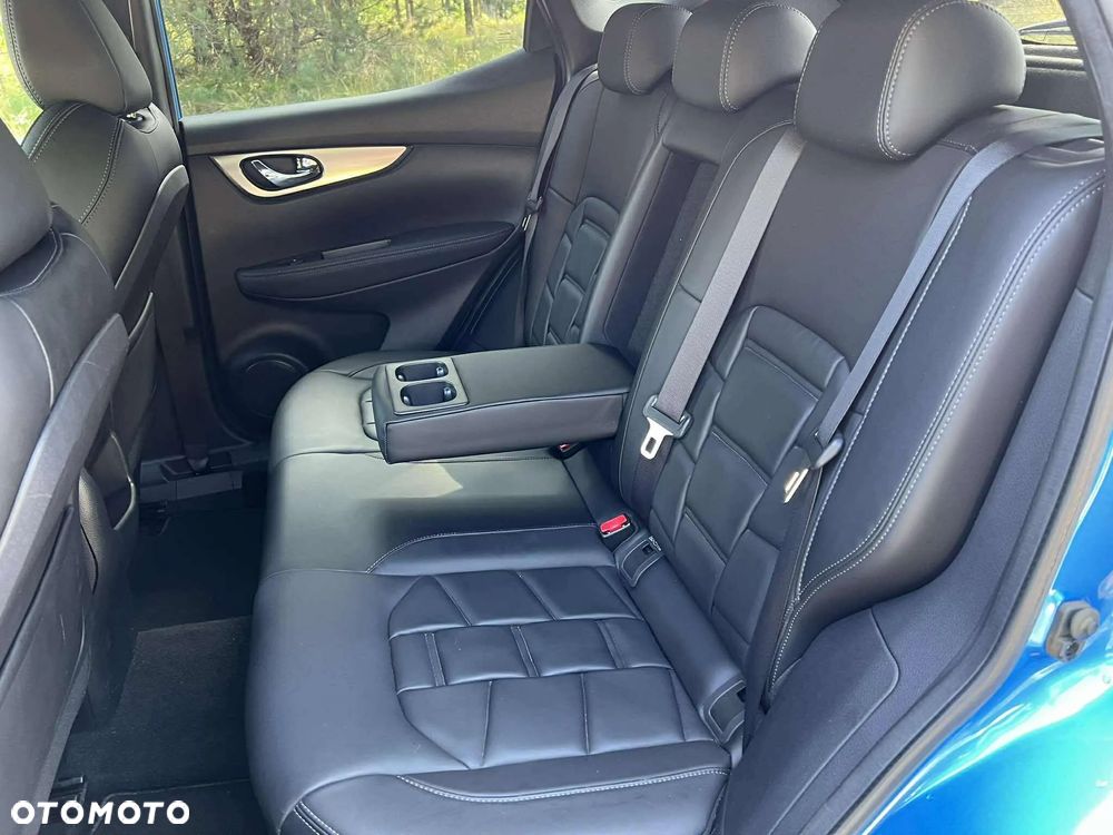 Nissan Qashqai 1.2 DIG-T TEKNA+ - 21