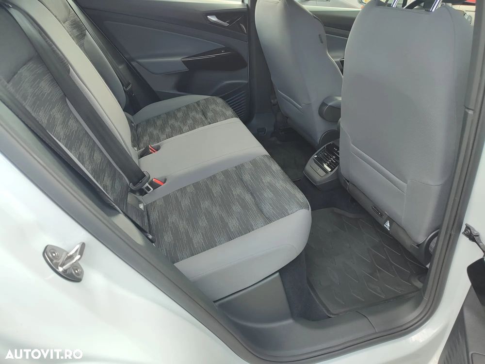 Volkswagen ID.4 - 10