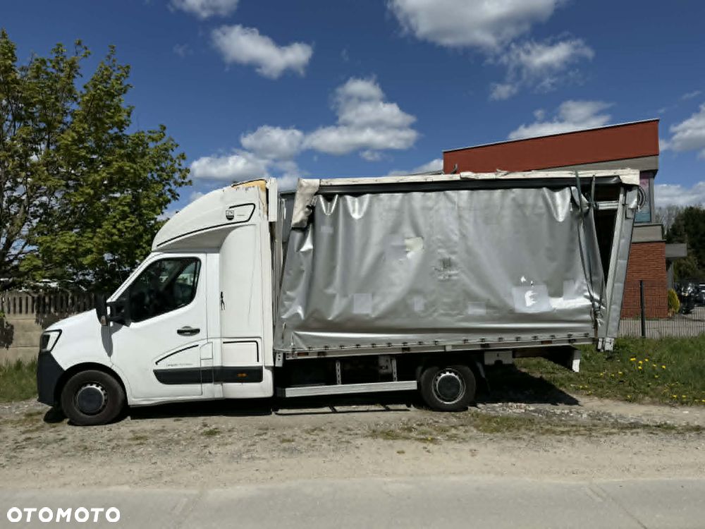 Renault Master - 1