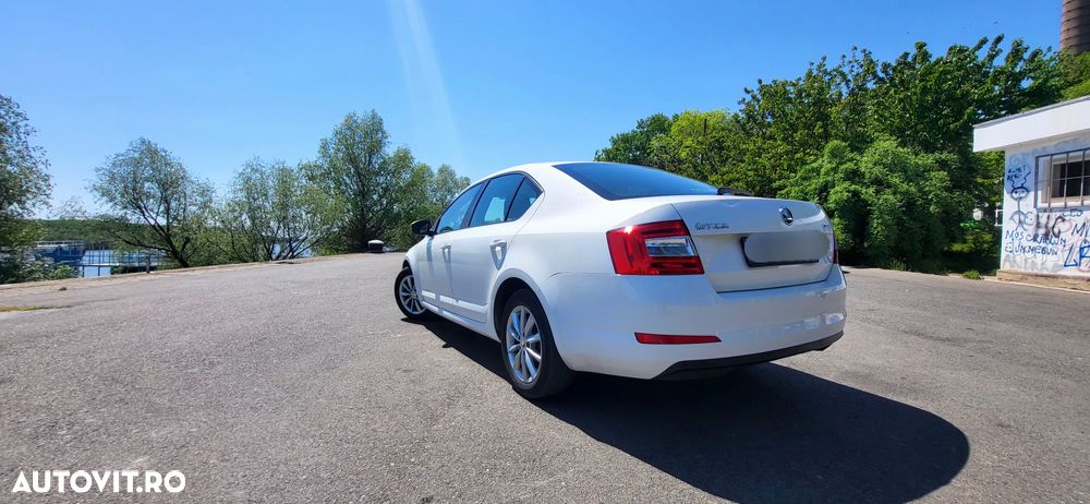 Skoda Octavia 2.0 TDI Style - 9