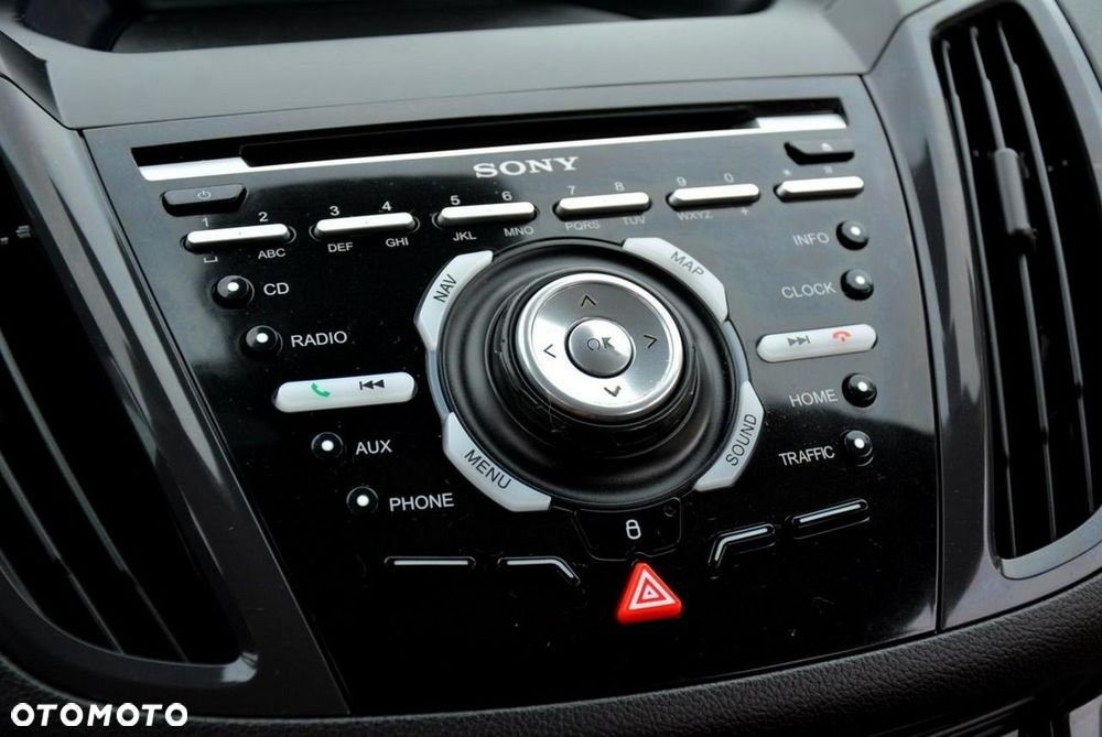 Ford Kuga 1.6 EcoBoost 4WD Titanium - 28