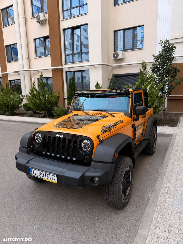 Jeep Wrangler - 10
