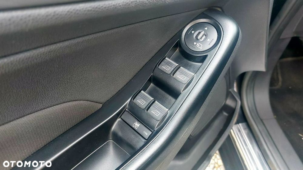 Ford Fiesta 1.0 EcoBoost Titanium - 13
