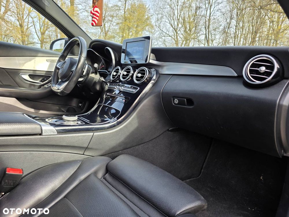 Mercedes-Benz Klasa C 180 (BlueTEC) d 7G-TRONIC - 15