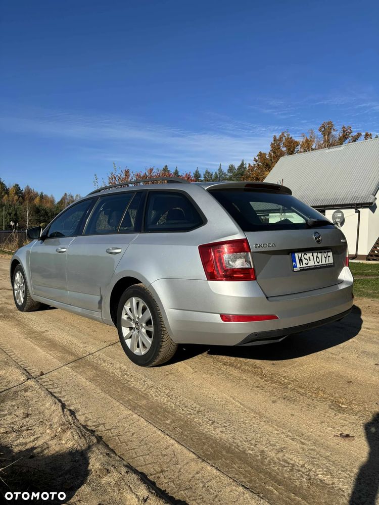 Skoda Octavia 1.6 TDI Ambition DSG - 28