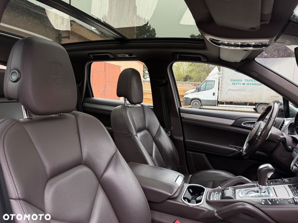 Porsche Cayenne S Diesel - 14