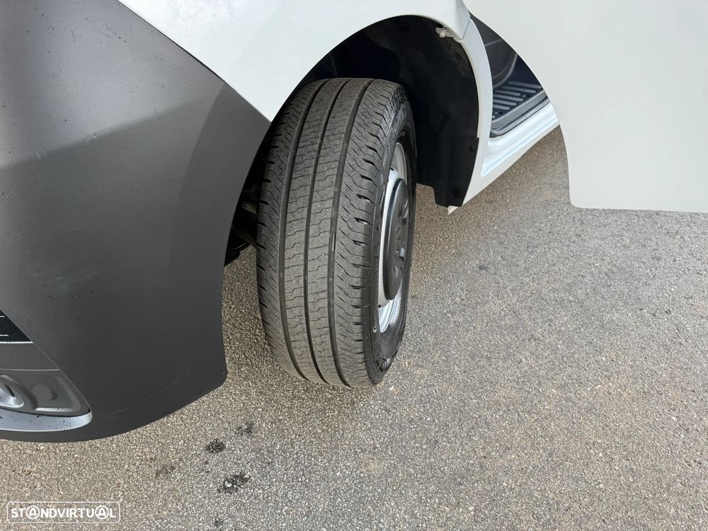 Renault Master 2.3 Dci SS 135 cv Gran Confort GPS L3H2 - 29