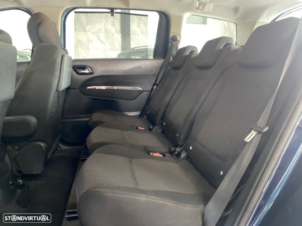 Peugeot 5008 1.6 HDi Premium - 10
