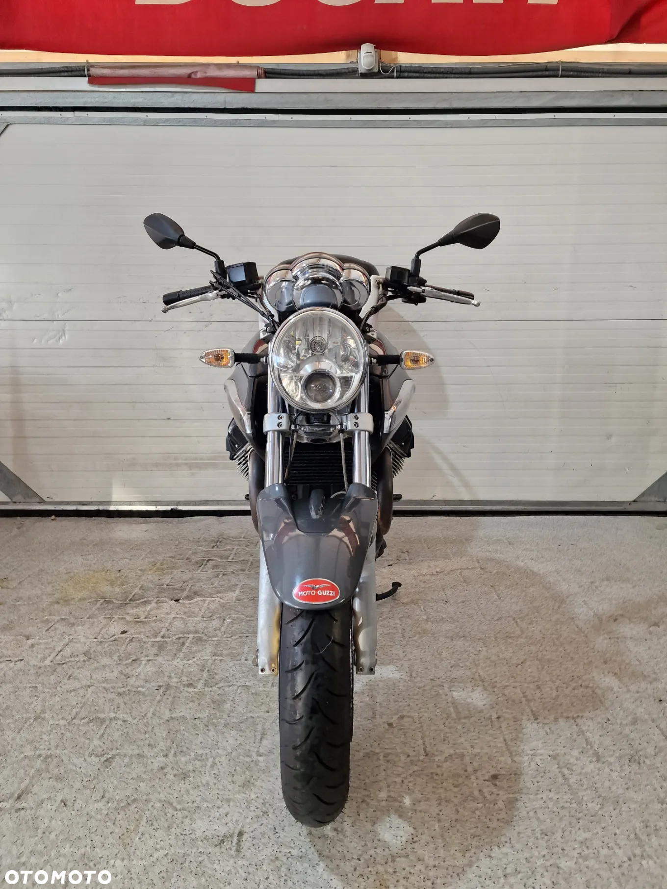 Moto Guzzi Breva - 18