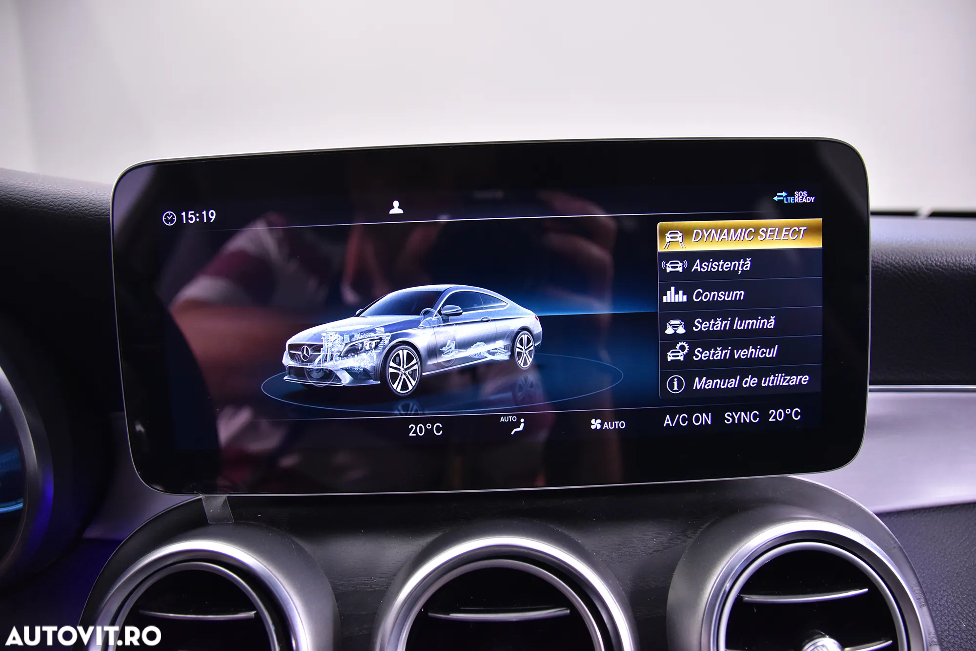 Mercedes-Benz C 300 Coupe 9G-TRONIC AMG Line - 20