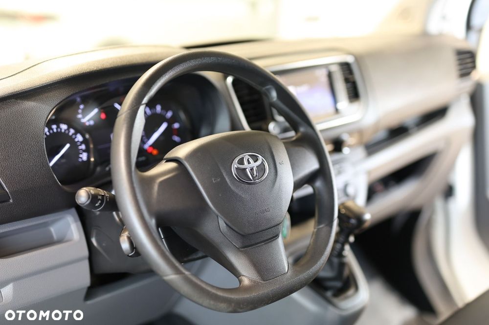 Toyota Proace Verso - 24