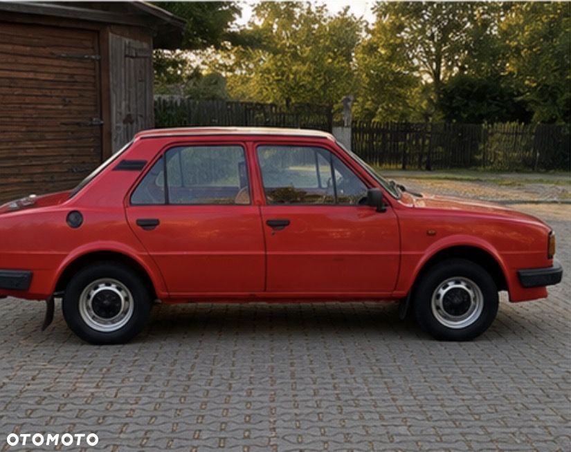 Skoda 105 Standard - 2