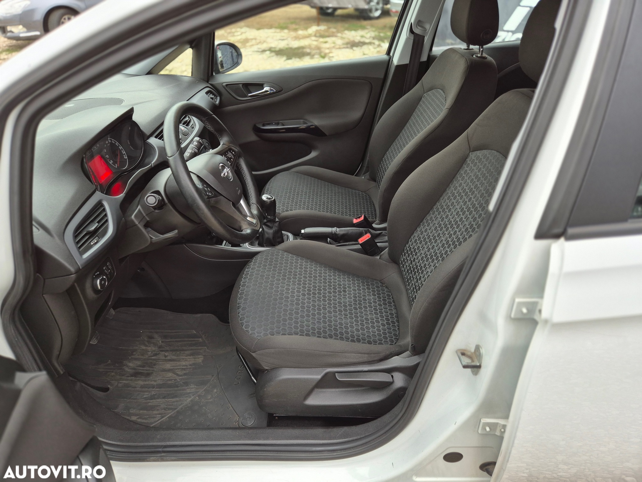 Opel Corsa 1.3 CDTI EcoFlex Start/Stop Essentia - 10