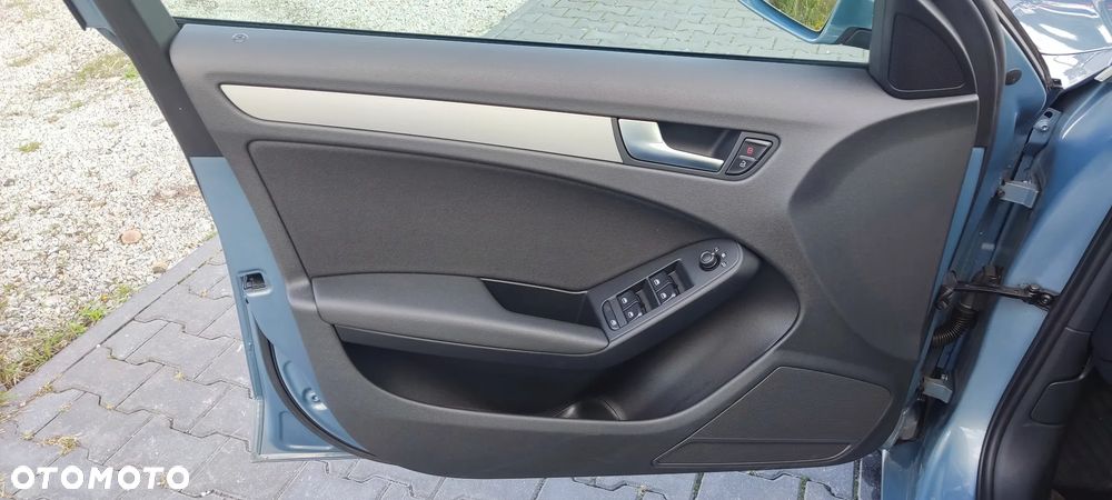 Audi A4 Avant 2.0 TFSI Ambition - 22
