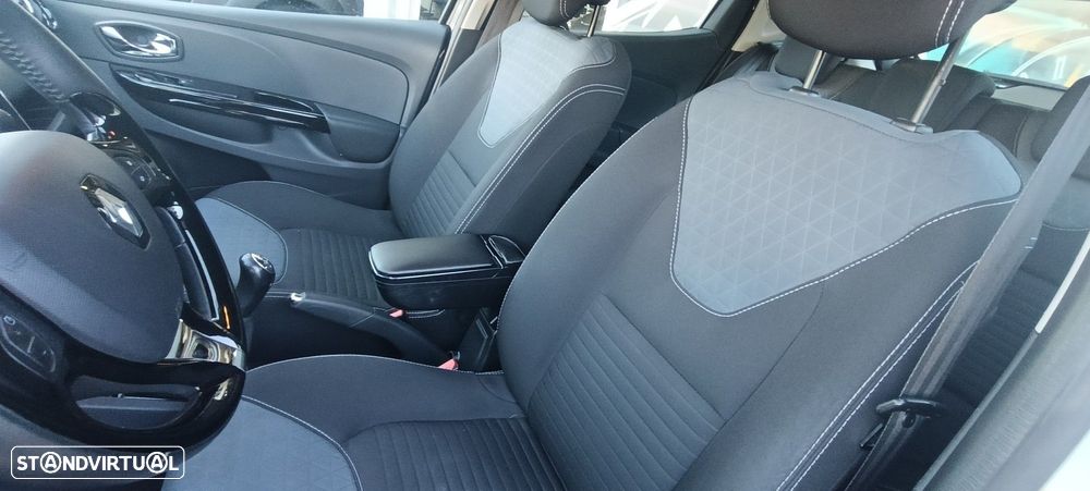 Renault Clio 1.5 dCi Dynamique S - 9