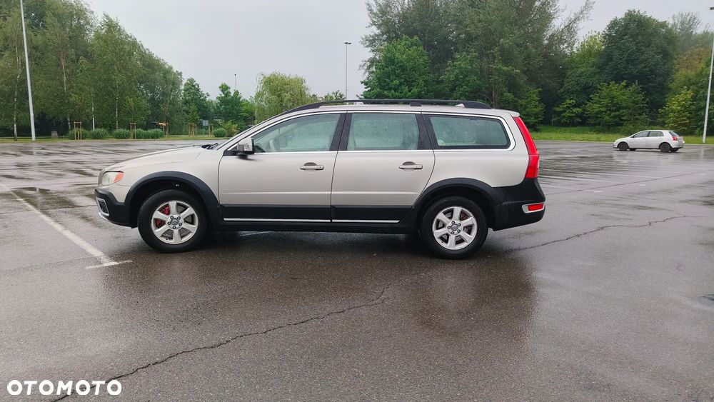 Volvo XC 70 - 8
