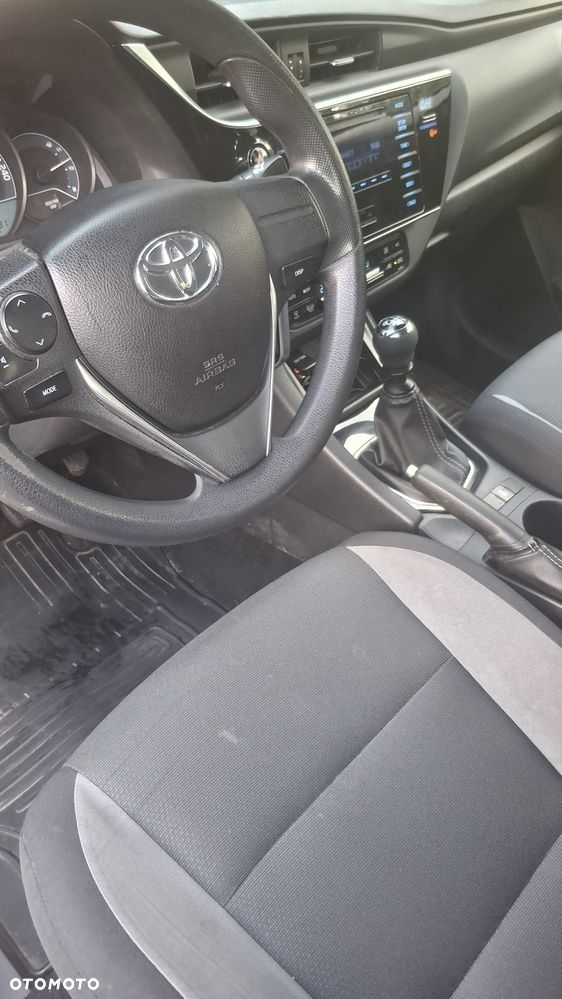 Toyota Auris 1.4 D-4D Comfort - 6