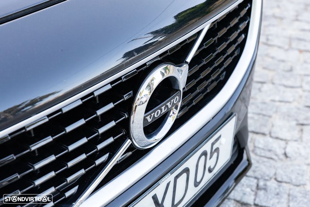Volvo V40 2.0 D3 R-Design - 23