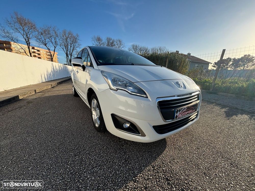 Peugeot 5008 1.6 HDi 7L Allure - 4