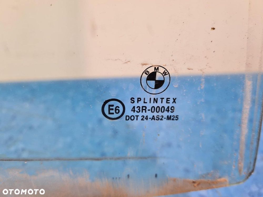 BMW 5 E39 TOURING SZYBA DRZWI TYŁ PRAWA - 2