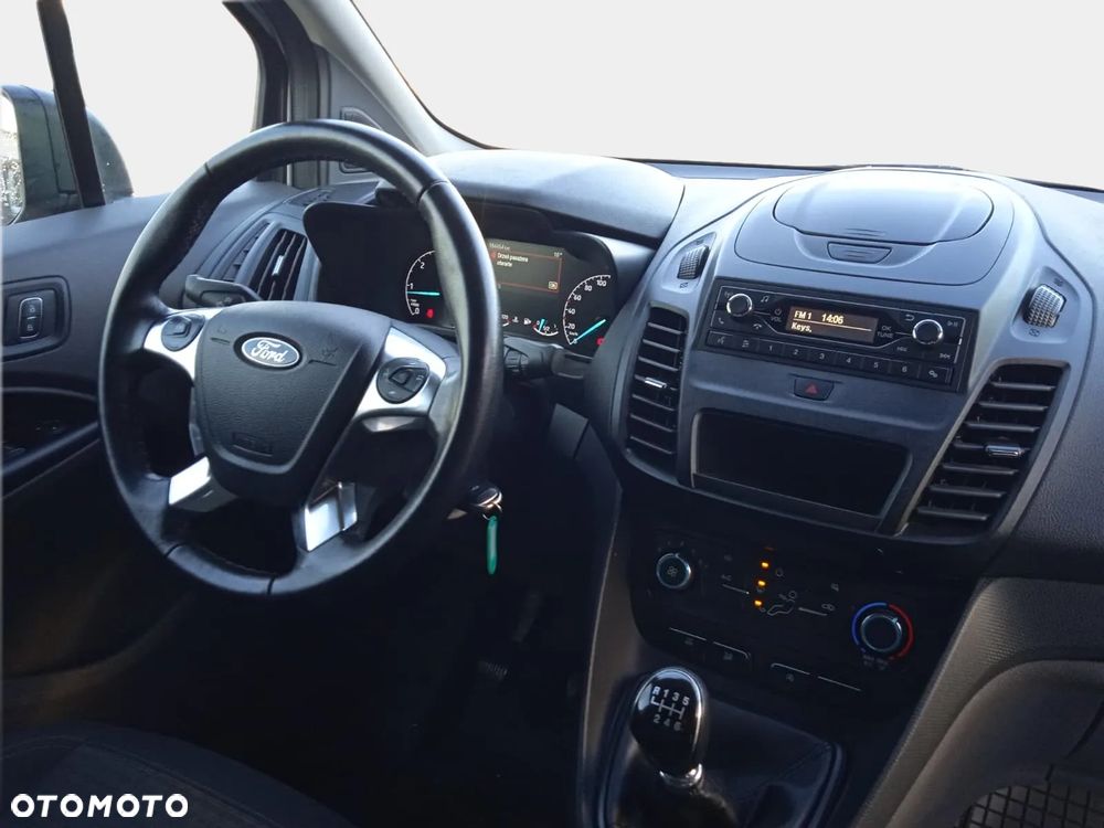 Ford Transit Connect - 13