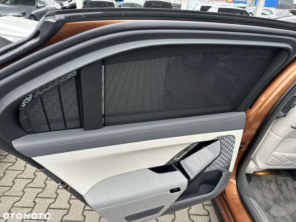 BMW i7 105.7kWh M70 xDrive - 20