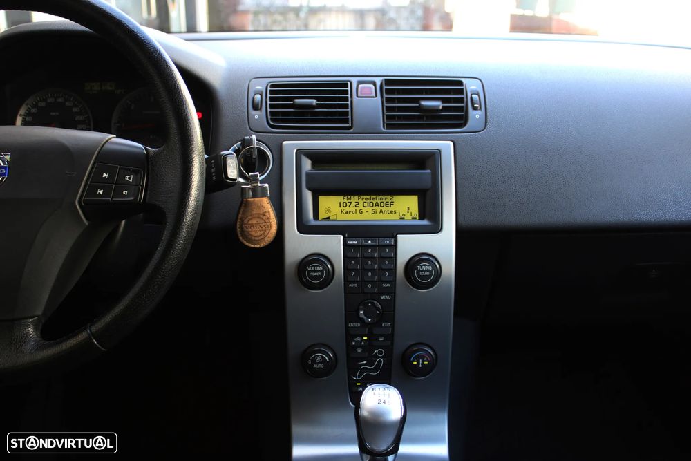 Volvo V50 2.0 D Nível 1 17 - 18