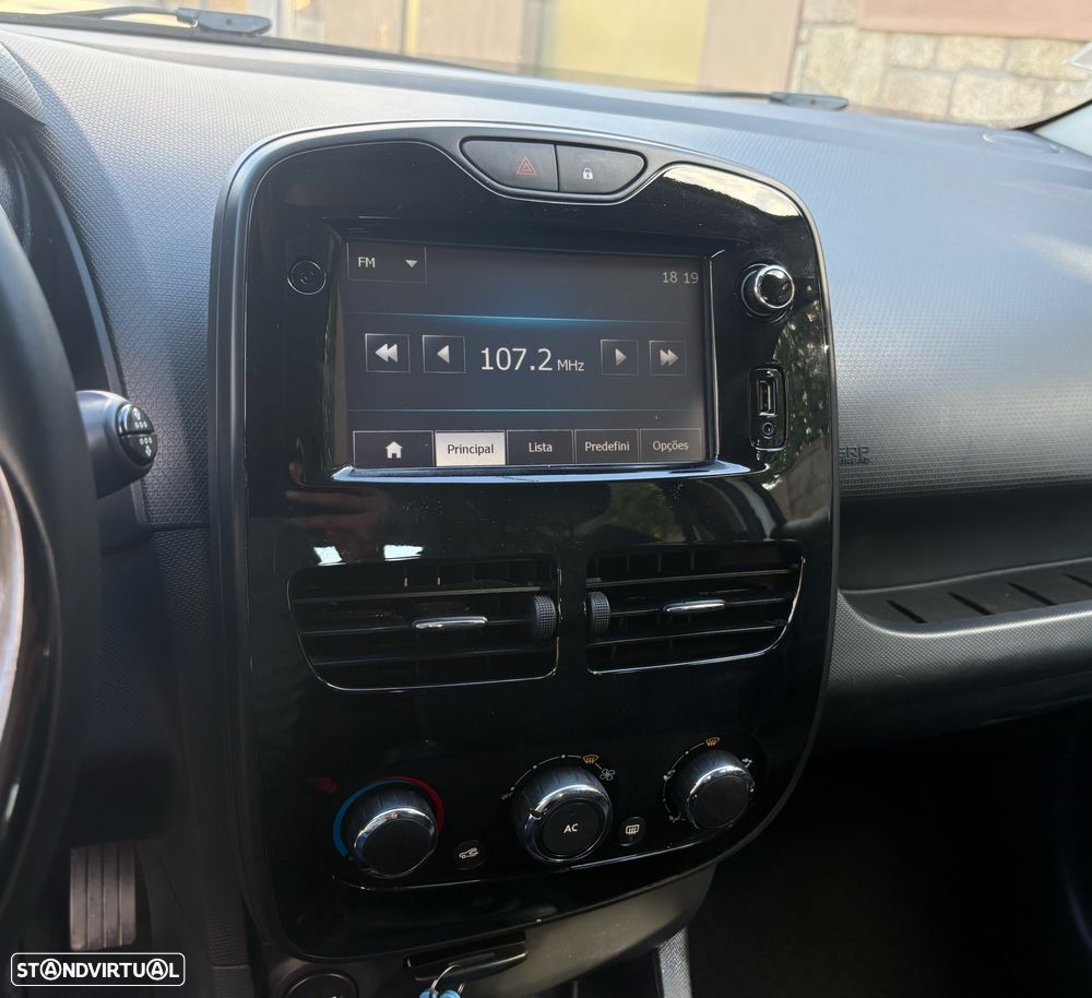 Renault Clio 1.5 dCi Luxe - 13