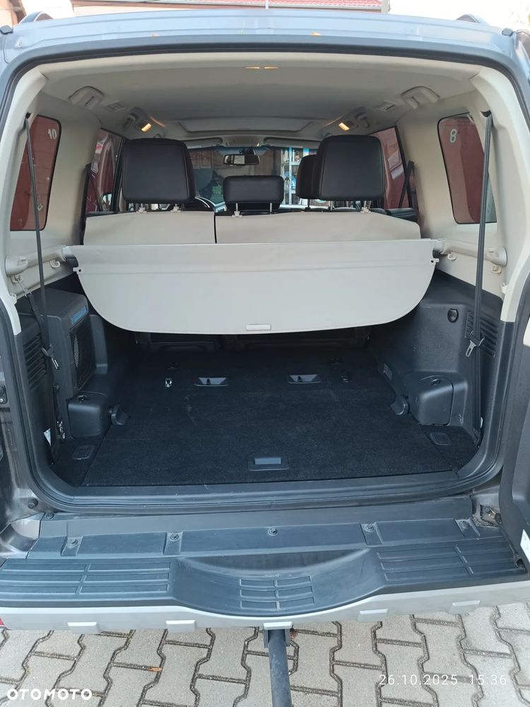 Mitsubishi Pajero - 23