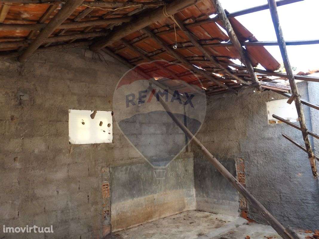 Moradia T2 para venda - Grande imagem: 2/11