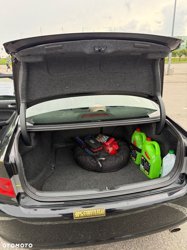 Honda Accord 2.0 Executive - 13