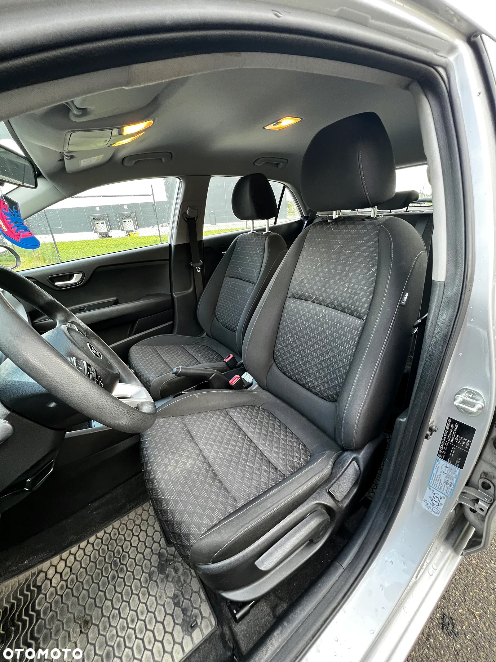 Kia Rio 1.2 M - 7