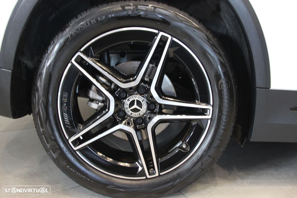 Mercedes-Benz GLA 180 d AMG Line - 6