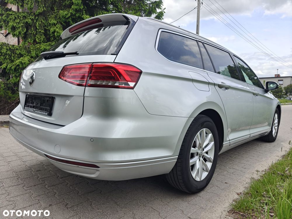 Volkswagen Passat - 2