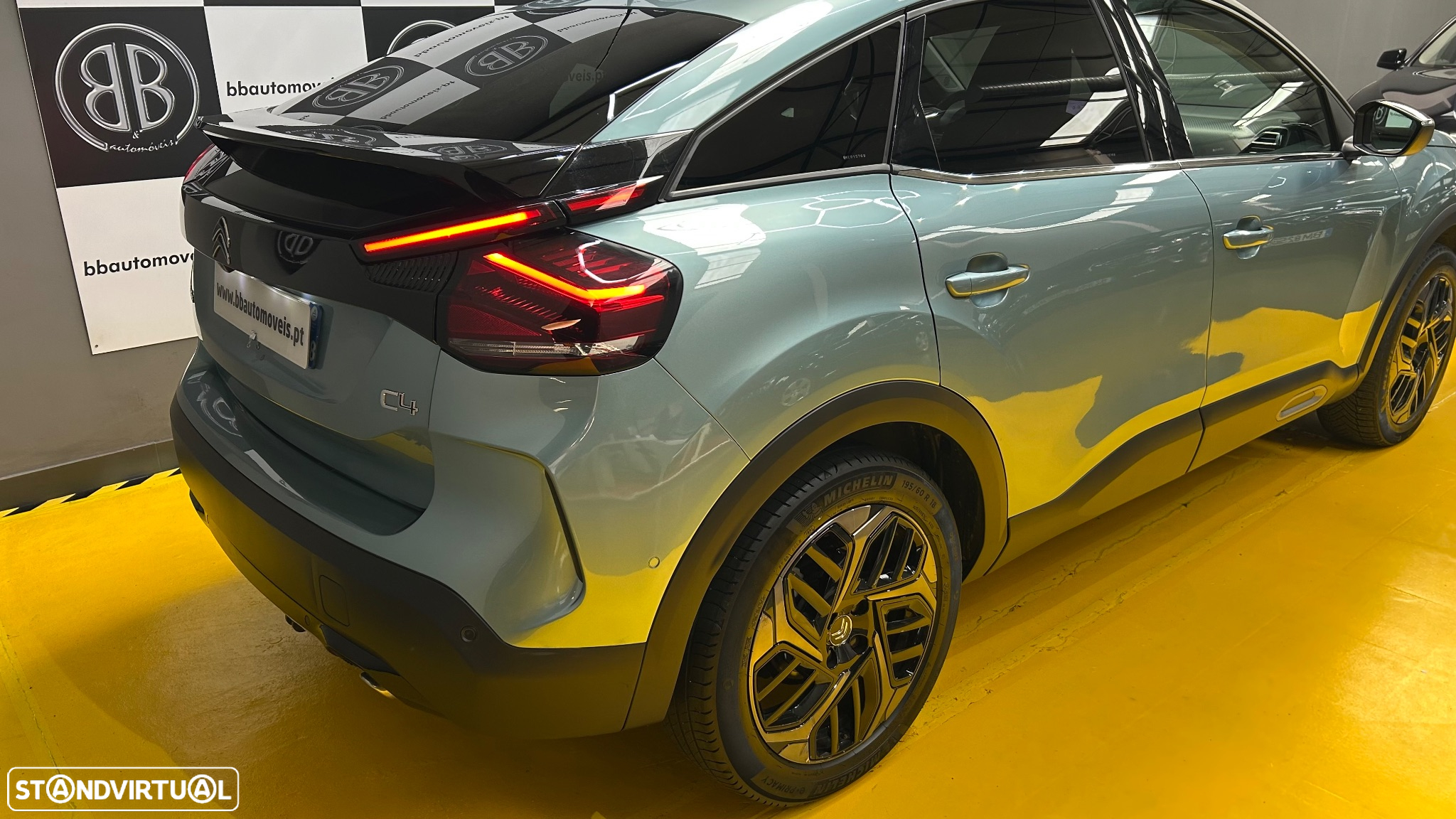 Citroën C4 1.2 PureTech Shine Pack EAT8 - 2