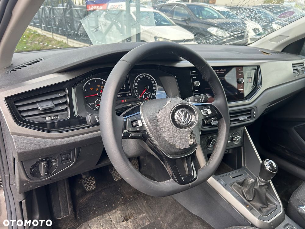 Volkswagen Polo - 13