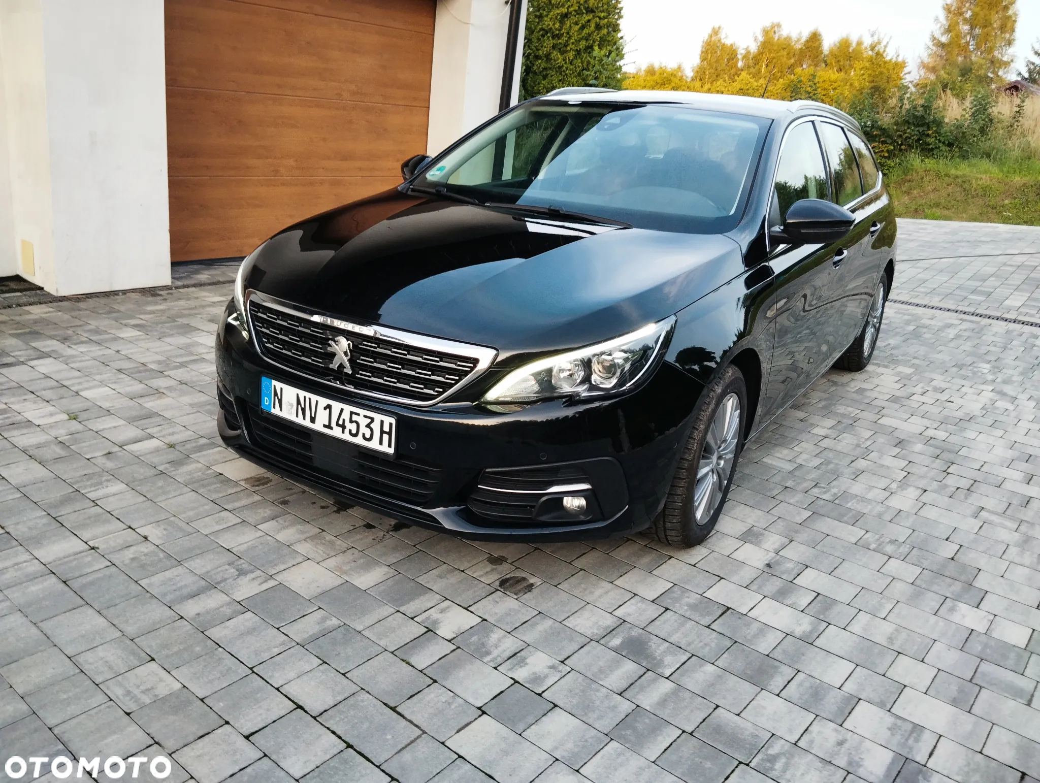Peugeot 308 BlueHDi FAP 130 Stop & Start Allure Pack - 8