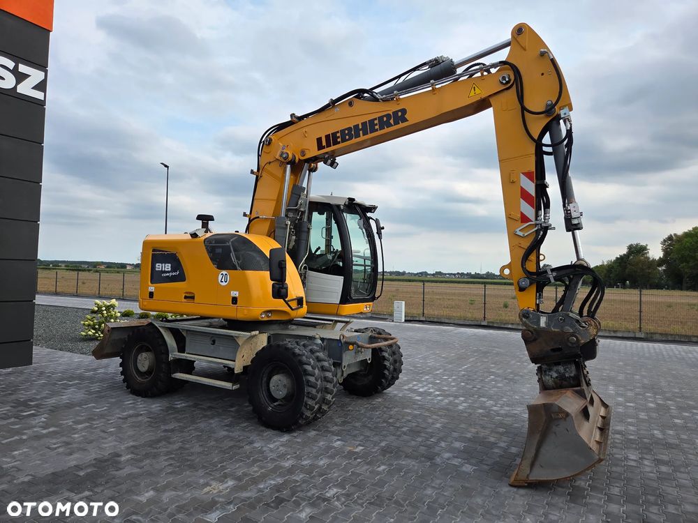 Liebherr A918 Compact / z Niemiec / Stan idealny / - 6