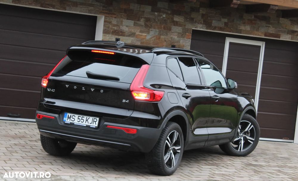 Volvo XC 40 B4 B DKG Ultimate Dark - 7