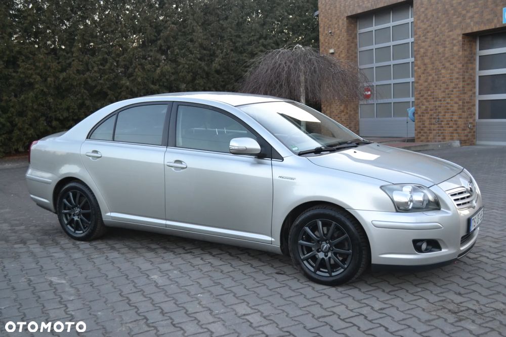 Toyota Avensis 2.0 VVT-i Executive - 13