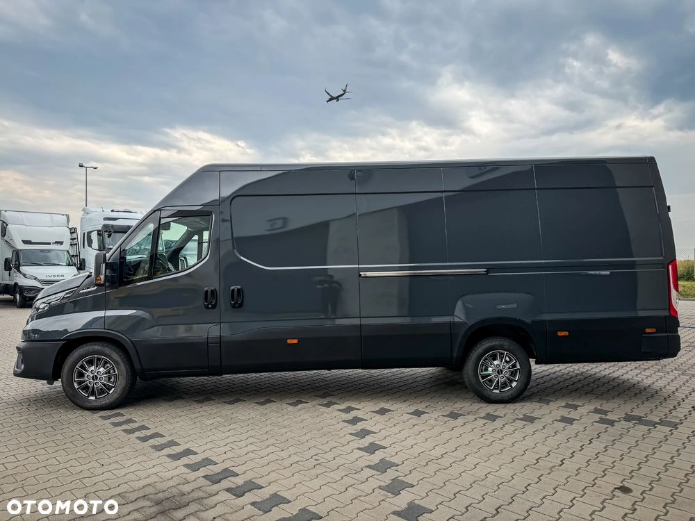 Iveco Daily 35S18HA8 V 3.0 Diesel 180KM AT8 ZF8 L4H2 - 17