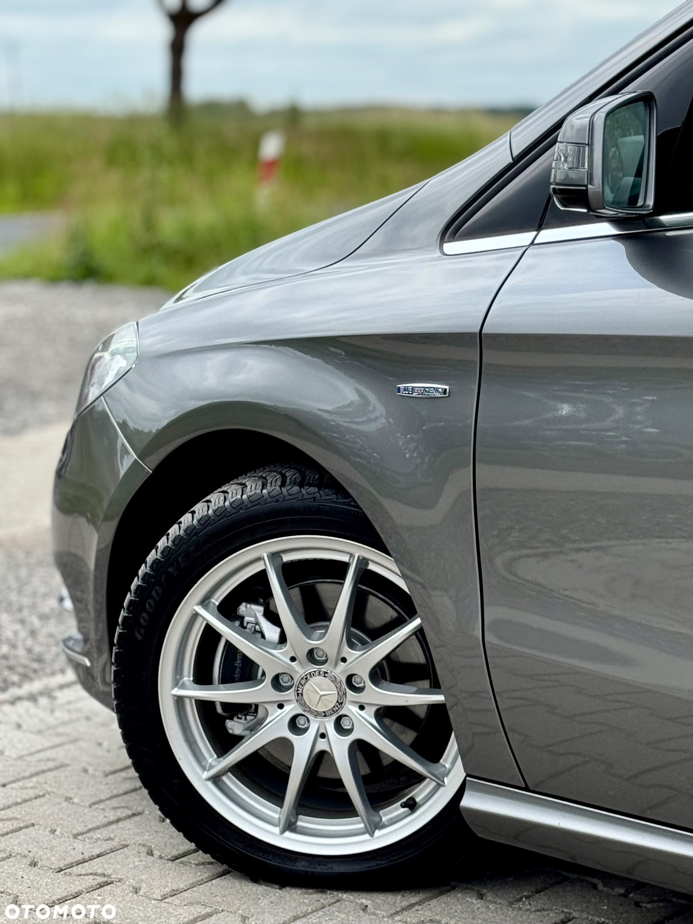 Mercedes-Benz Klasa B 180 BlueEFFICIENCY Edition - 22